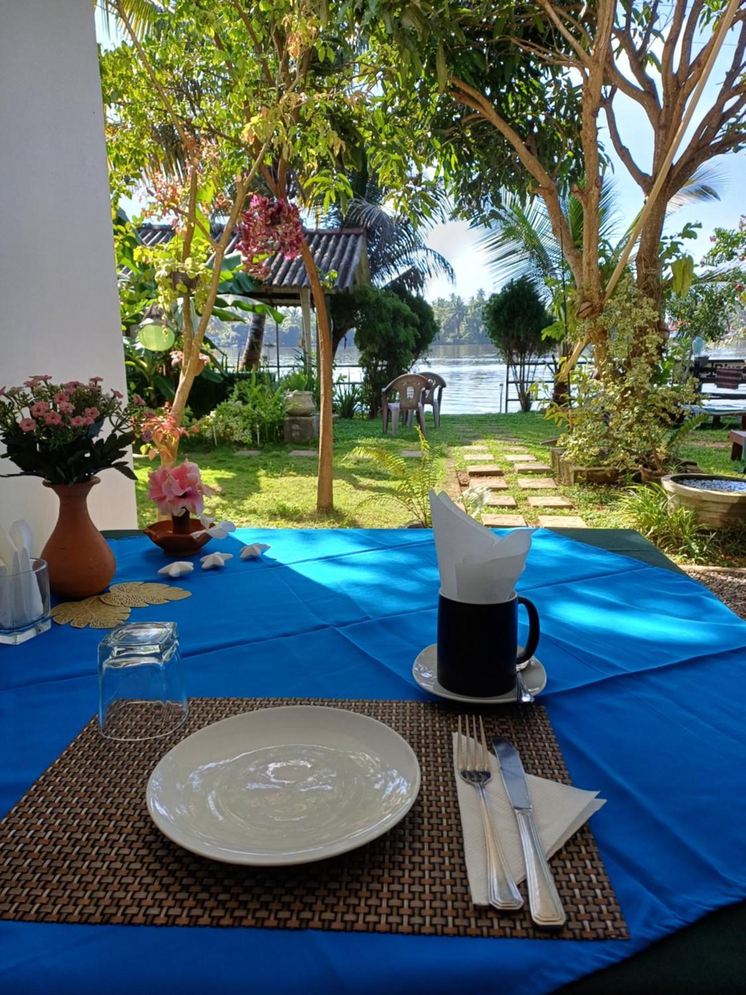 Villa River View อลุทกามา ภายนอก รูปภาพ