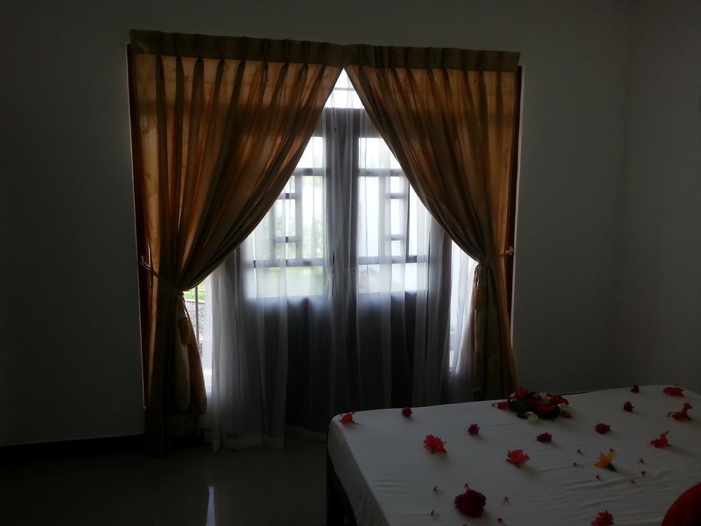 Villa River View อลุทกามา ภายนอก รูปภาพ