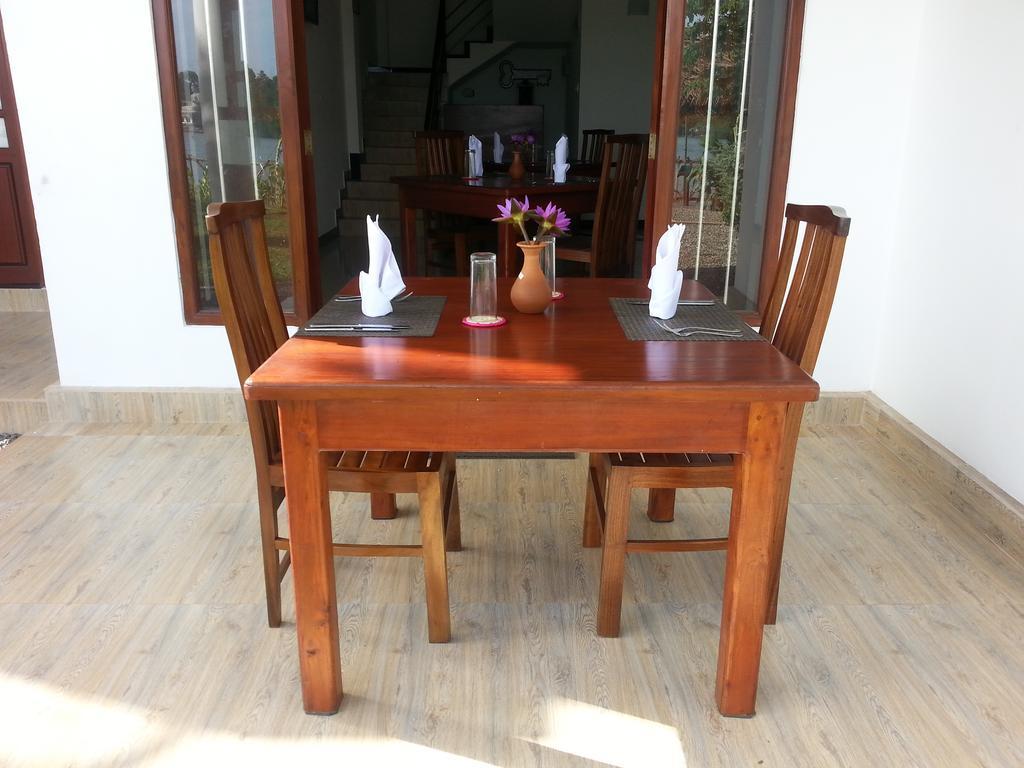 Villa River View อลุทกามา ภายนอก รูปภาพ